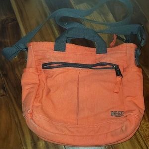 Duluth crossbody